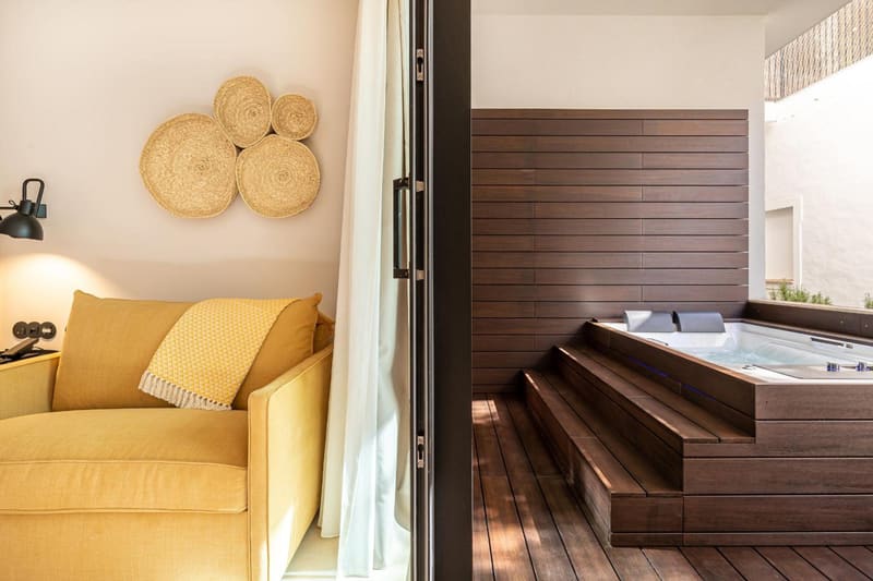 Private hot tub at 3HB Faro, Faro — photo 4