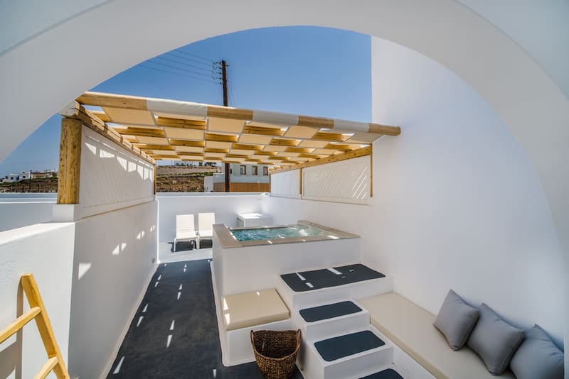 Private hot tub at Symphony Suites, Santorini, photo 6
