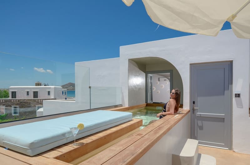 Private hot tub at Argo Boutique Hotel, Naxos — photo 3
