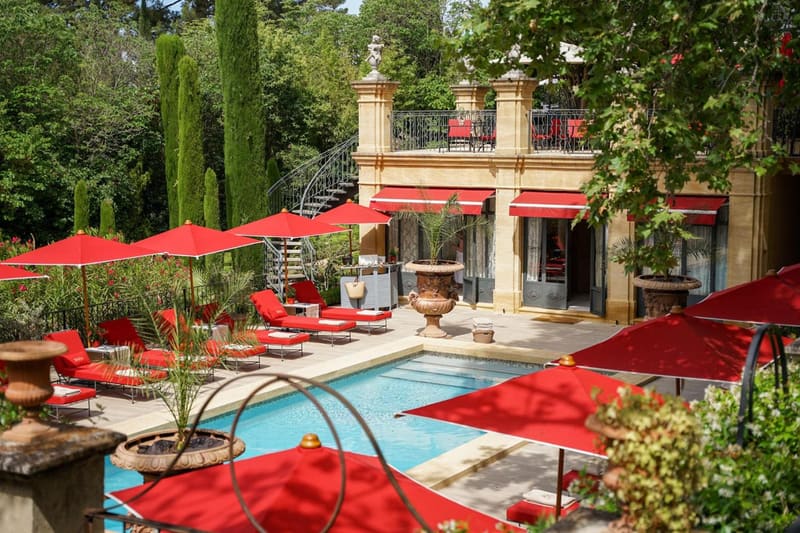 Private hot tub at Villa Gallici Hôtel & Spa, Aix-en-Provence, photo 6