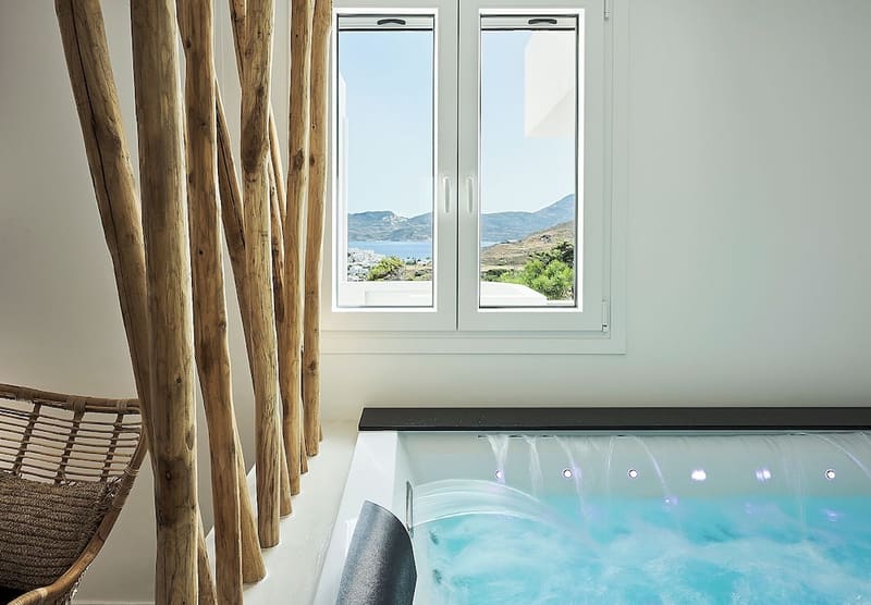 Private hot tub at Nirome Luxury Suites, Milos — photo 2
