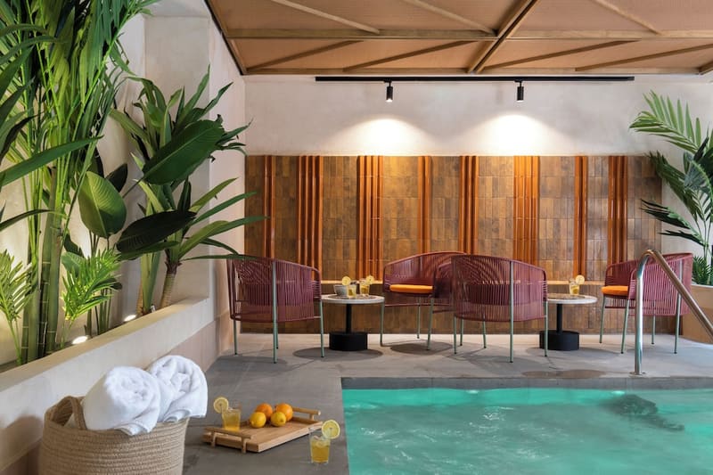 Private jacuzzi at Magno Apartments Castilla, Seville, photo 3