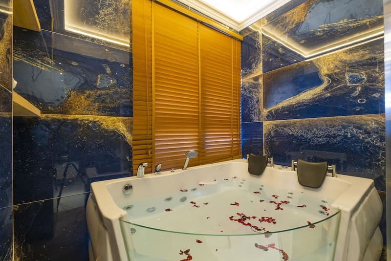Private jacuzzi at Reis Royal Hotel, Fethiye