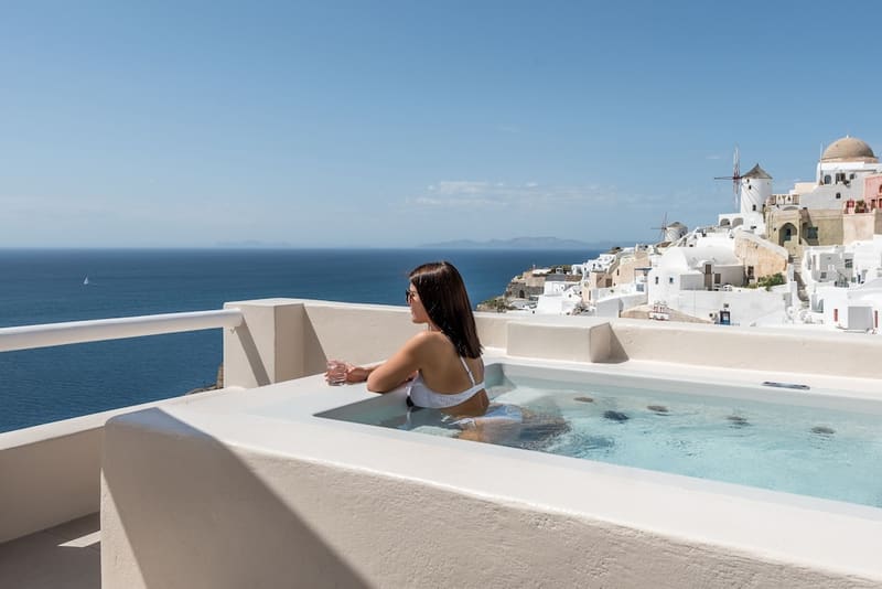 Private plunge pool at Art Maisons Oia Castle, Santorini