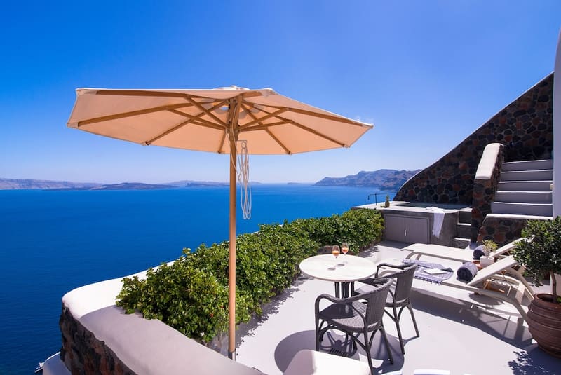 Private hot tub at Pezoules of Oia, Santorini — photo 2