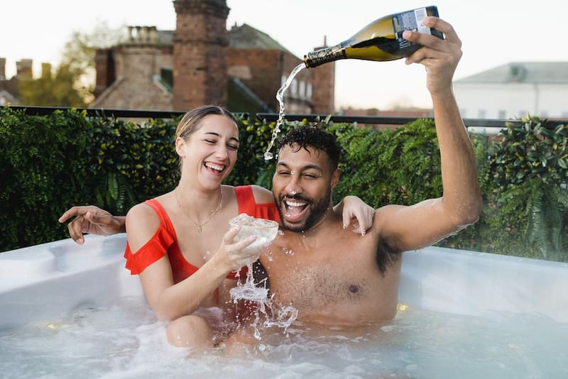 Private hot tub at Impossible Motel, York