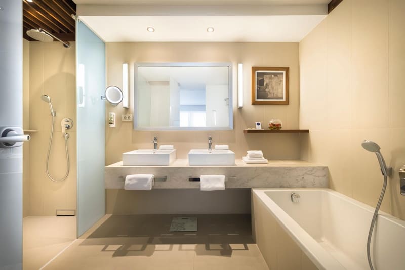 Private jacuzzi at President Hotel, Valamar Collection, Dubrovnik — photo 5
