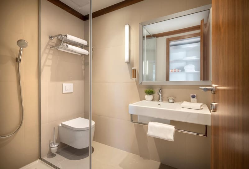 Private jacuzzi at President Hotel, Valamar Collection, Dubrovnik — photo 4