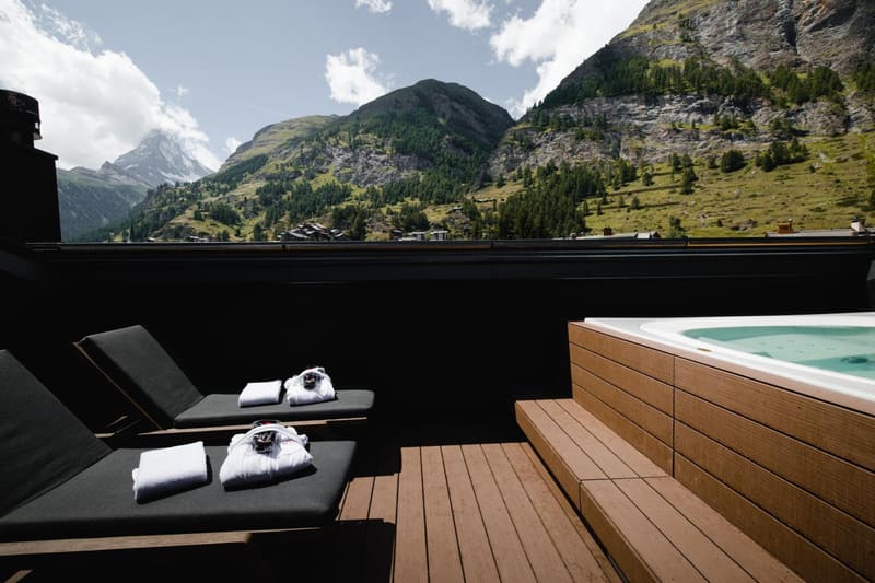 Private plunge pool at Hotel ZERMAMA Zermatt, Zermatt — photo 6