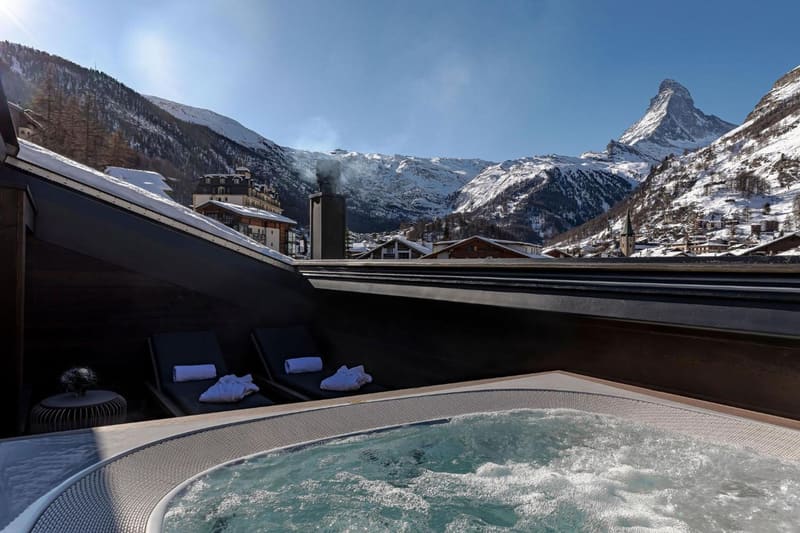 Private plunge pool at Hotel ZERMAMA Zermatt, Zermatt — photo 2