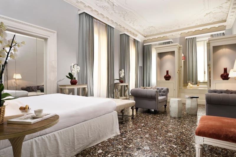 Private hot tub at Al Palazzo del Marchese di Camugliano Residenza d'Epoca, Florence, photo 6