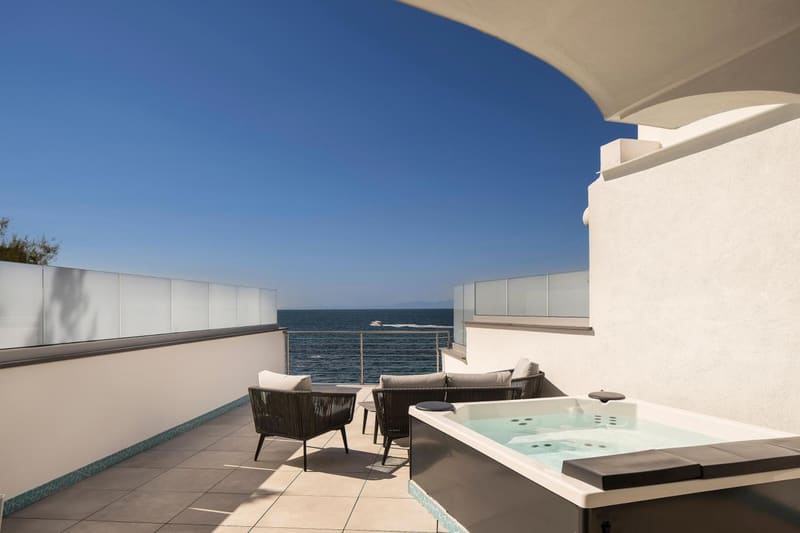Private hot tub at Ischia Blu Resort, Ischia — photo 4