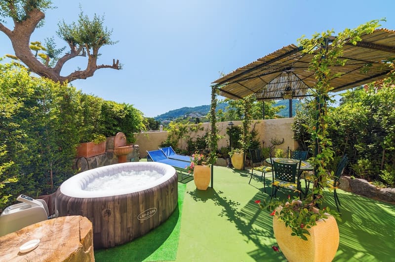 Private hot tub at B&B La Rosa, Ischia — photo 6