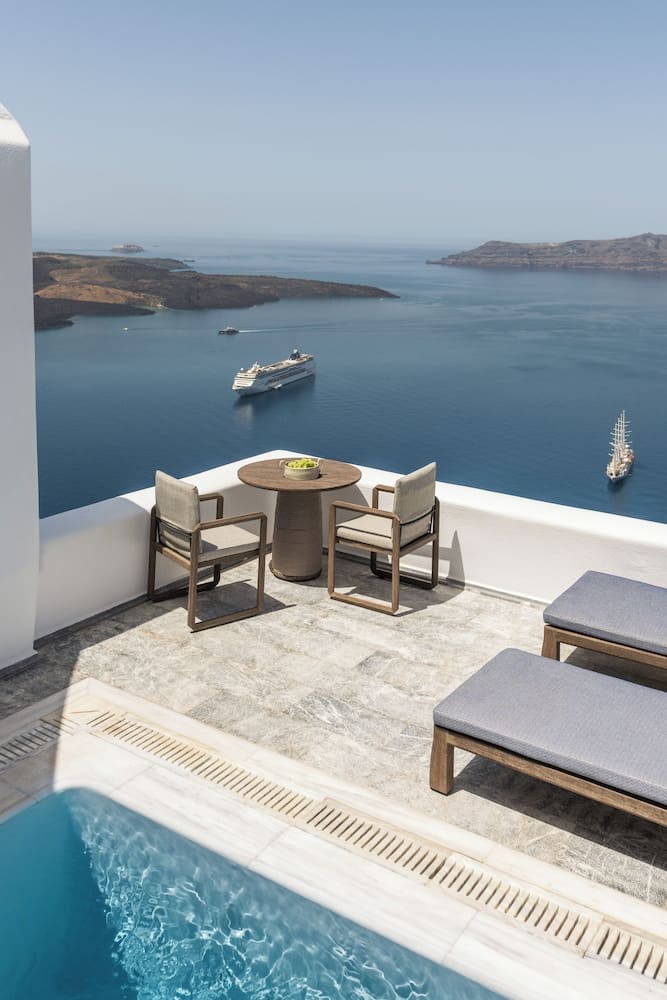 Private plunge pool at Homeric Poems, Santorini — photo 2