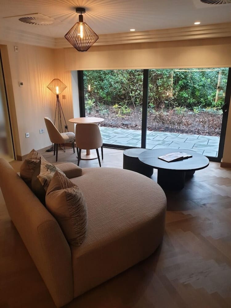 Private hot tub at Storrs Hall Hotel, Windermere, photo 5