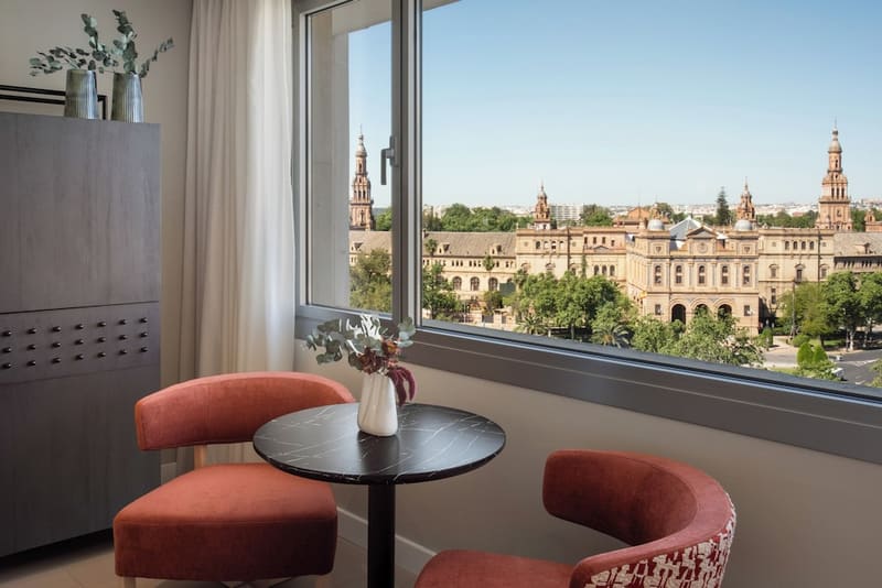 Private jacuzzi at The Level at Melia Sevilla, Seville — photo 5