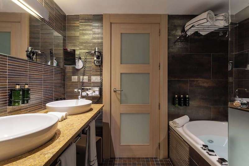 Private jacuzzi at The Level at Melia Sevilla, Seville