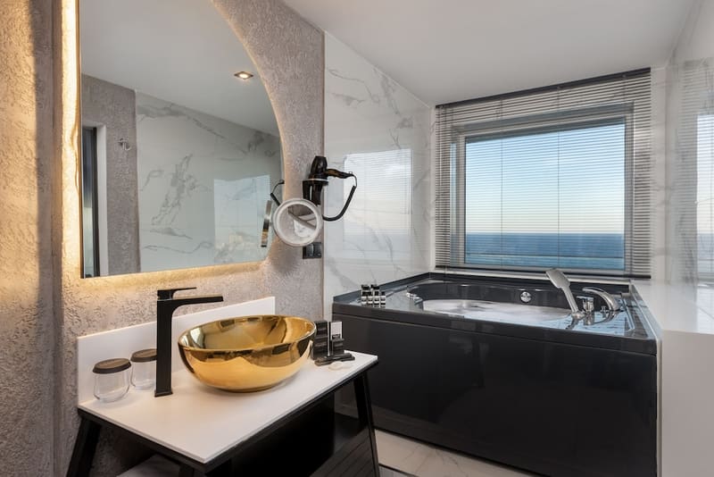 Private hot tub at Afflon Sea Hill Concept Adult Only, Antalya — photo 2