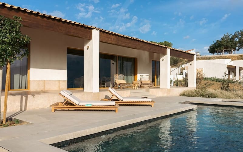 Private plunge pool at Eliamos Villas Hotel & Spa, Kefalonia, photo 5