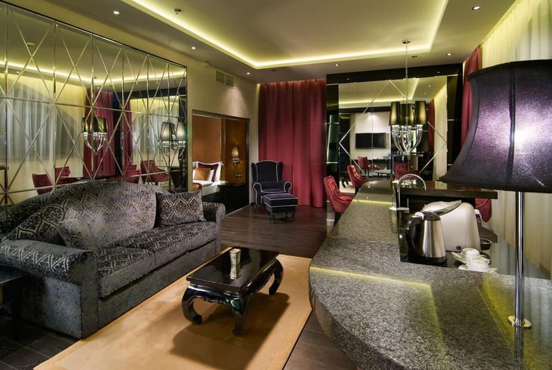 Private hot tub at Mirage Medic Hotel, Budapest, photo 6