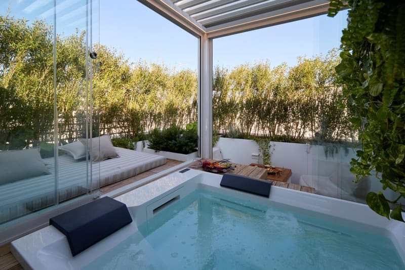 Private hot tub at Musae Relais & SPA, Polignano a Mare