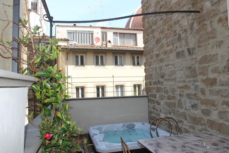 Private plunge pool at Donati Luxury Tower Suites, Florence
