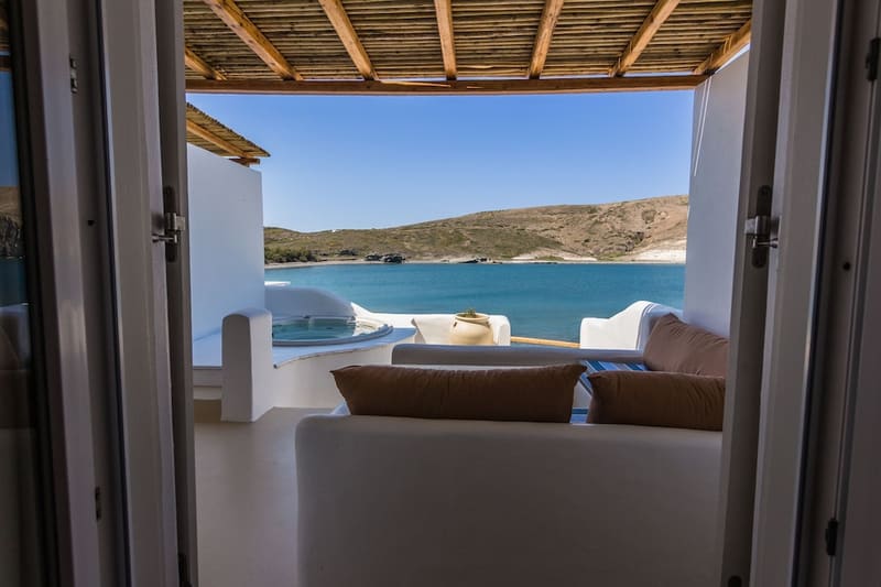 Private jacuzzi at Salt Suites, Milos, photo 6