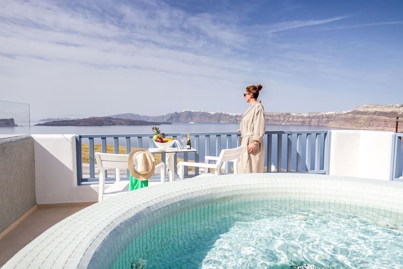 Private hot tub at Acroterra Rosa Luxury Suites & Spa, Santorini