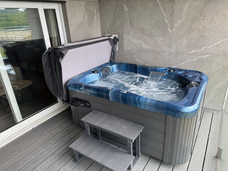 Private hot tub at Beech Hill Hotel & Spa, Windermere, photo 2