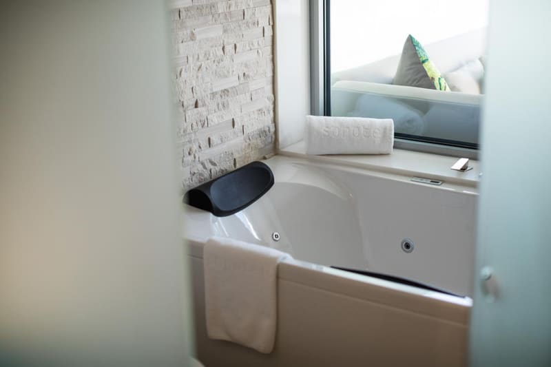 Private hot tub at Hotel SB Glow 4 Sup, Barcelona — photo 3