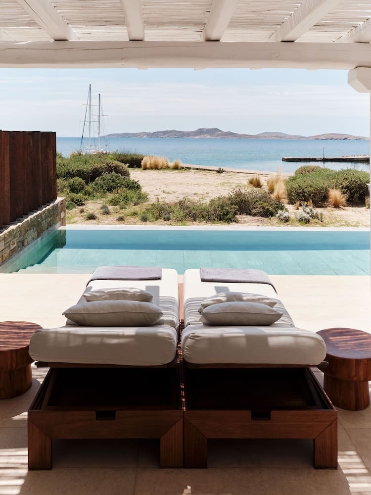Private plunge pool at The Coast Bill&Coo - Adults Only, Mykonos, photo 5