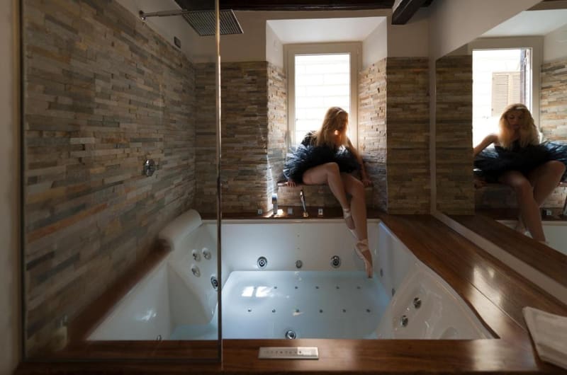 Private hot tub at iRooms - Spanish Steps, Rome, photo 6