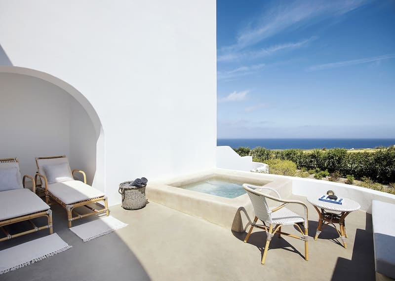 Private hot tub at Santo Pure Oia Suites & Villas, Santorini — photo 3