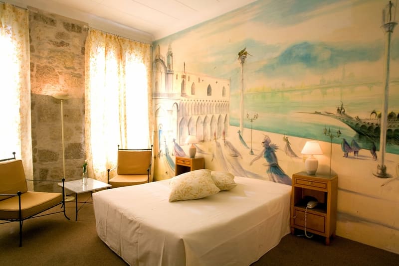 Private jacuzzi at Windsor Hotel, Nice — photo 6