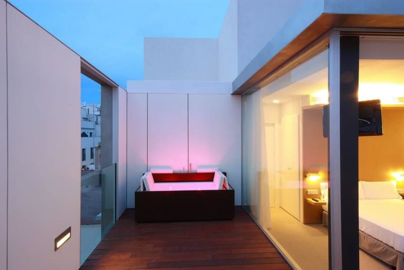 Private hot tub at Alenti Sitges Hotel, Sitges — photo 2