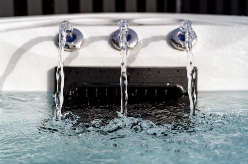 Private hot tub at Onyx Hotel, St Julian's — photo 3