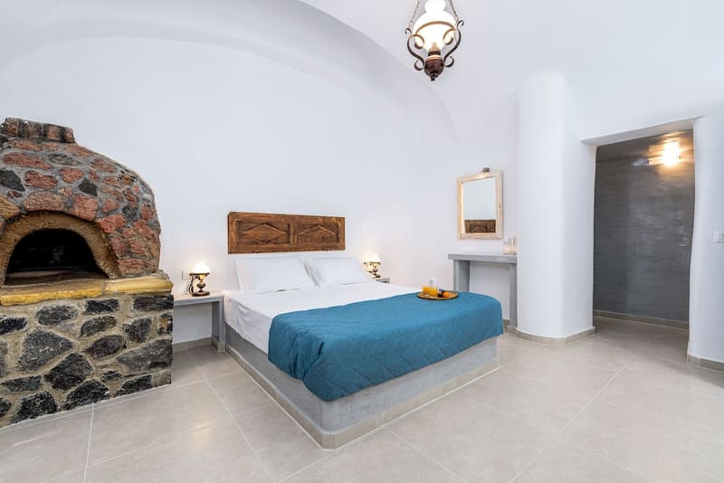 Private plunge pool at Anatoli Hotel and Spa, Santorini — photo 4