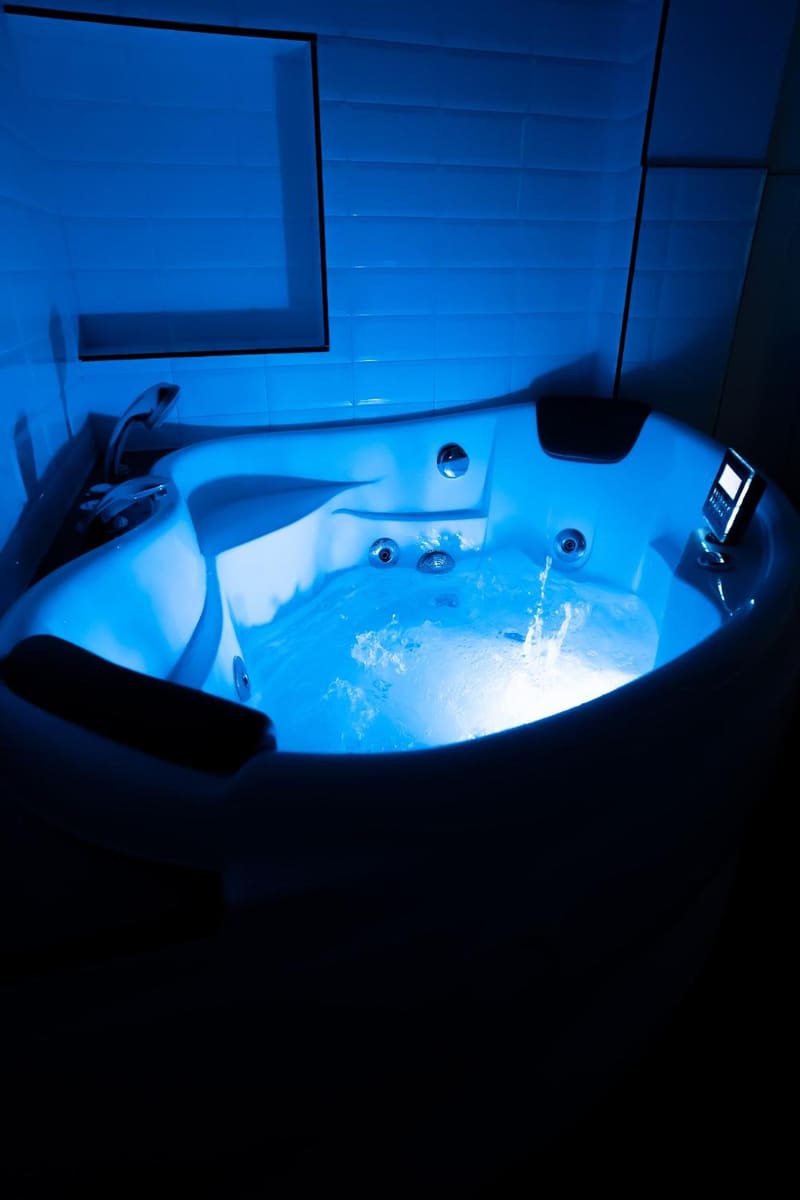 Private hot tub at Hotel Boutique Puerta de las Granadas, Granada