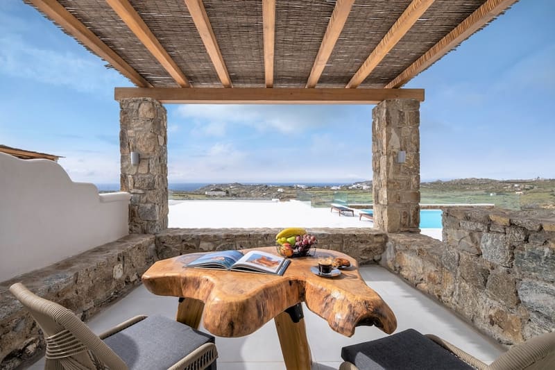 Private hot tub at Legendary Suites, Mykonos — photo 6