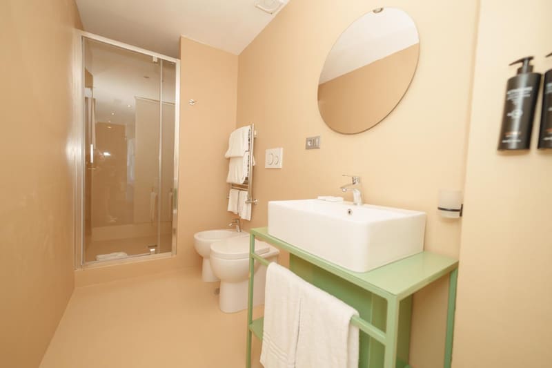 Private hot tub at Moderno Hotel Roma - Adults Only, Rome — photo 5