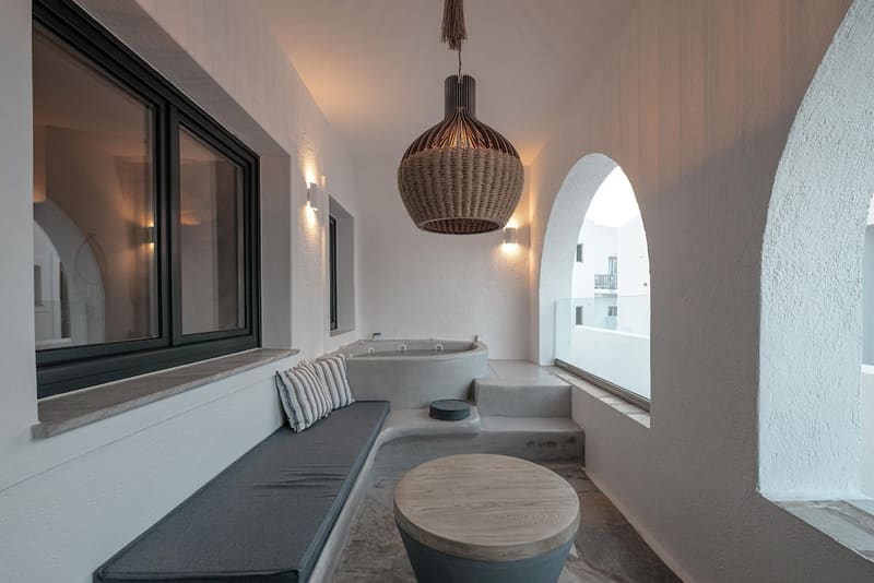 Private hot tub at Sandaya Luxury Suites, Paros