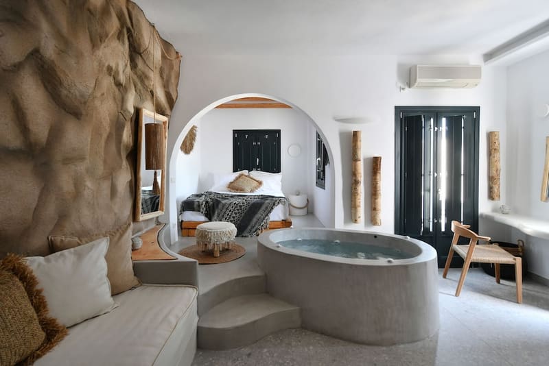 Private hot tub at Sandaya Luxury Suites, Paros
