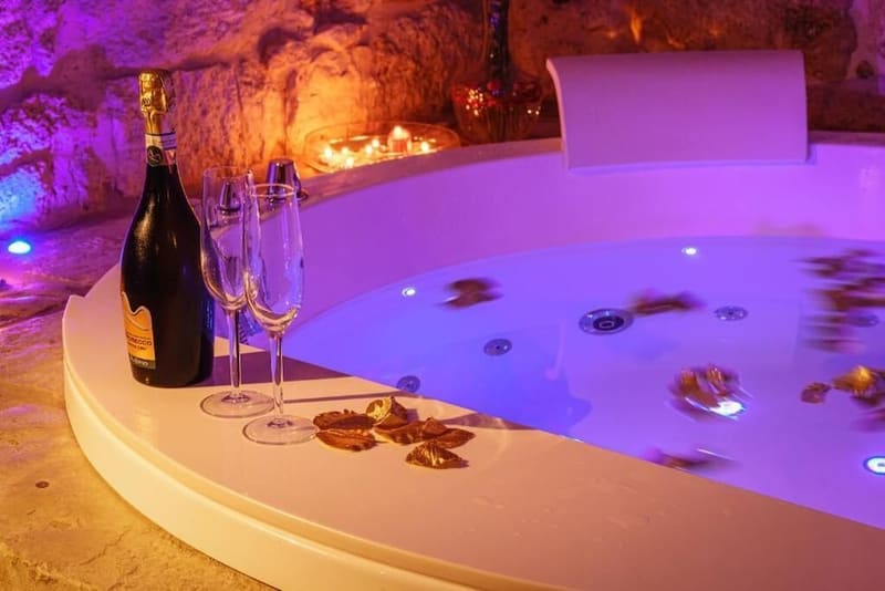 Private hot tub at La Terrazza sulla Rupe, Ostuni — photo 3