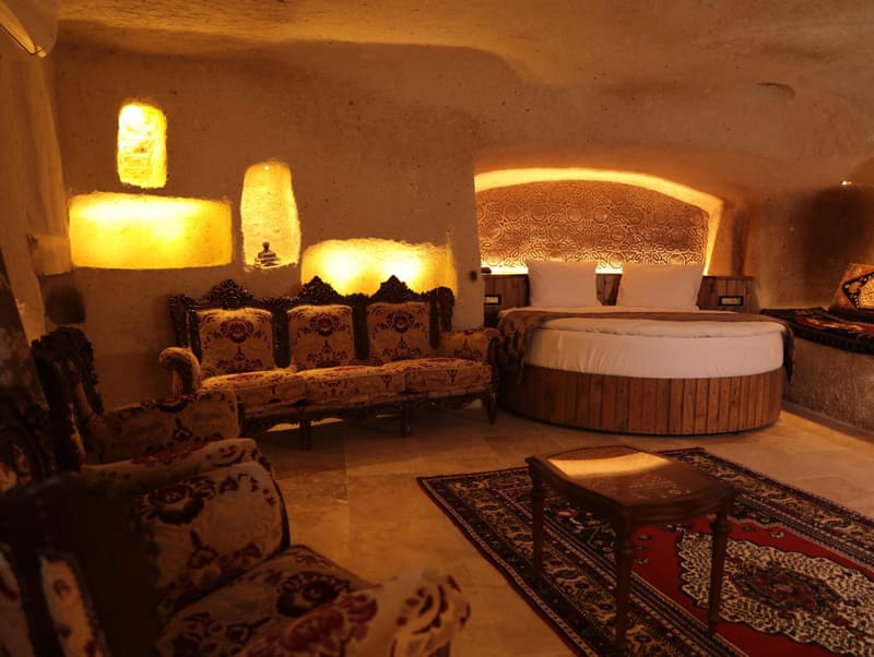 Private hot tub at Hira Cave Hotel, Goreme, photo 6