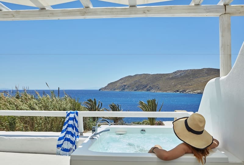 Private jacuzzi at Archipelagos Hotel, Mykonos — photo 3