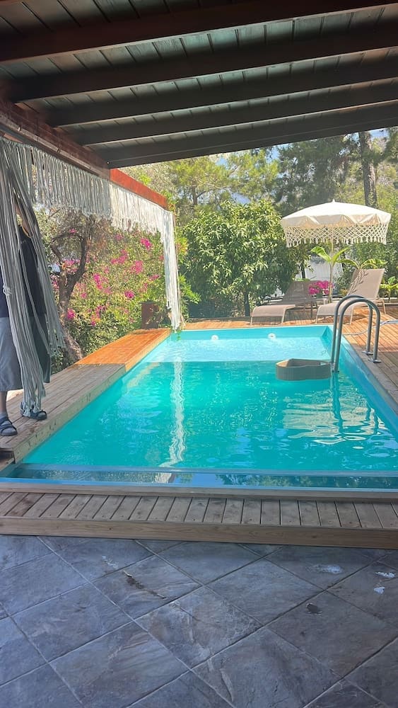 Private jacuzzi at Zakros Hotel Lykia - Adults Only, Fethiye — photo 2