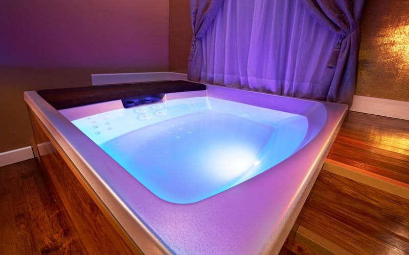 Private hot tub at LE RÊVE DE NAIM Roma, Rome, photo 4