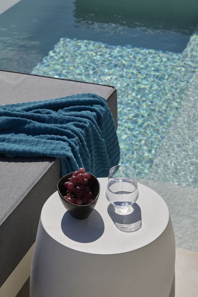 Private plunge pool at Apanemo Hotel, Santorini, photo 6