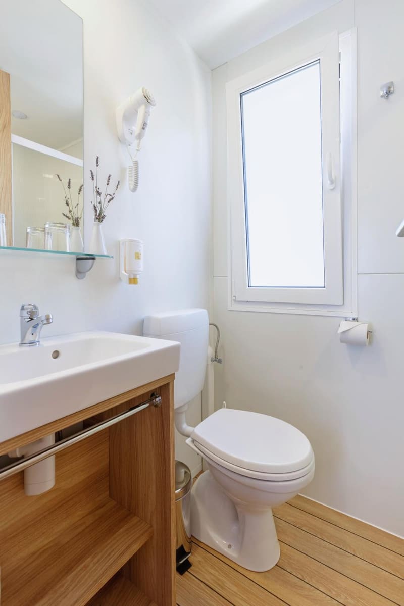 Private jacuzzi at Maistra Camping Polari Mobile homes, Rovinj