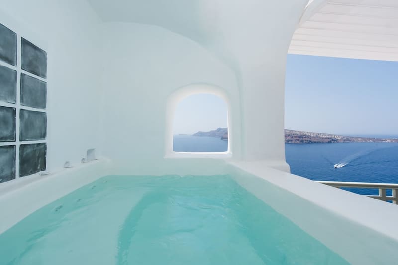 Private hot tub at Fanari Villas Santorini, Santorini — photo 2
